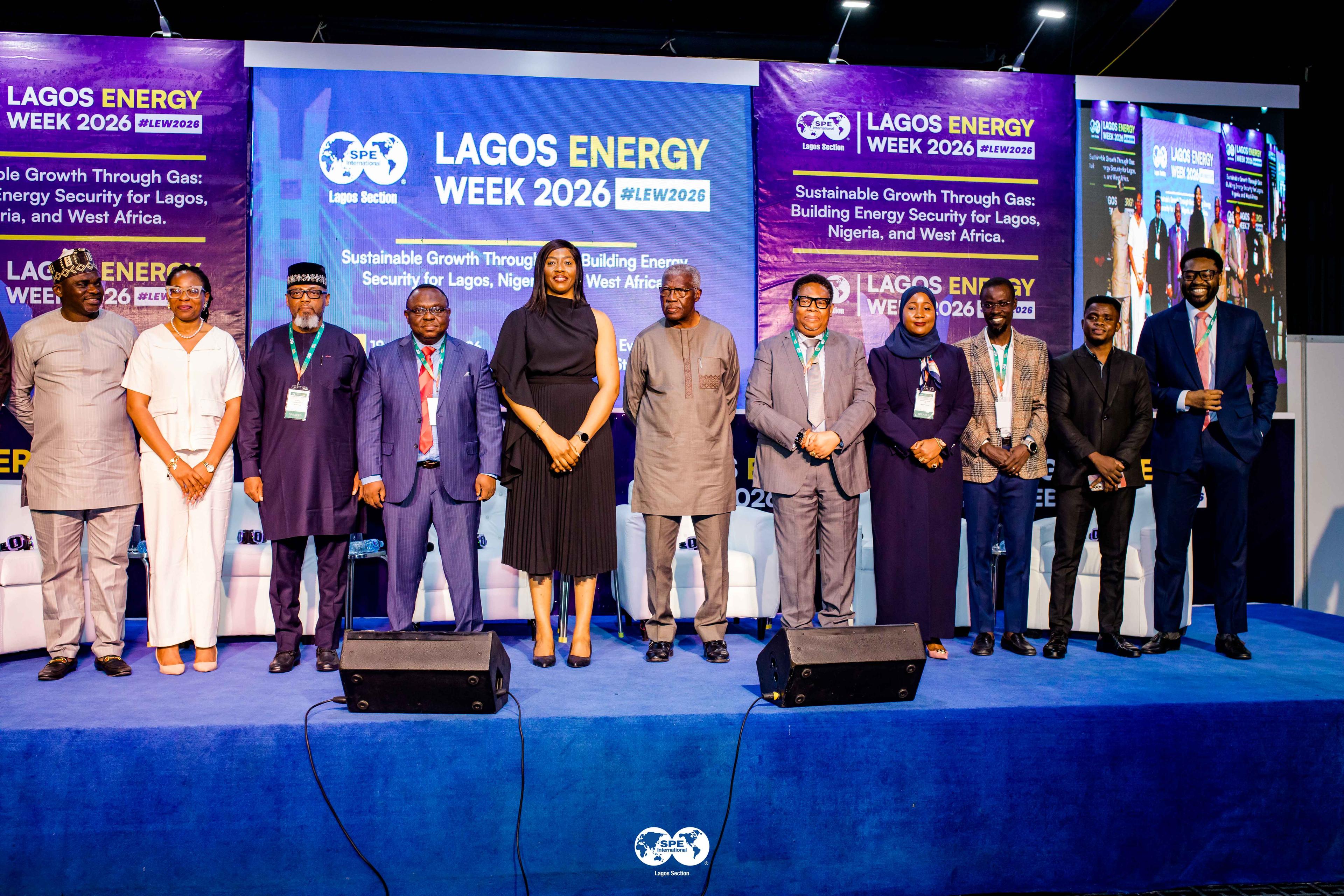 Speaker plaque presentation