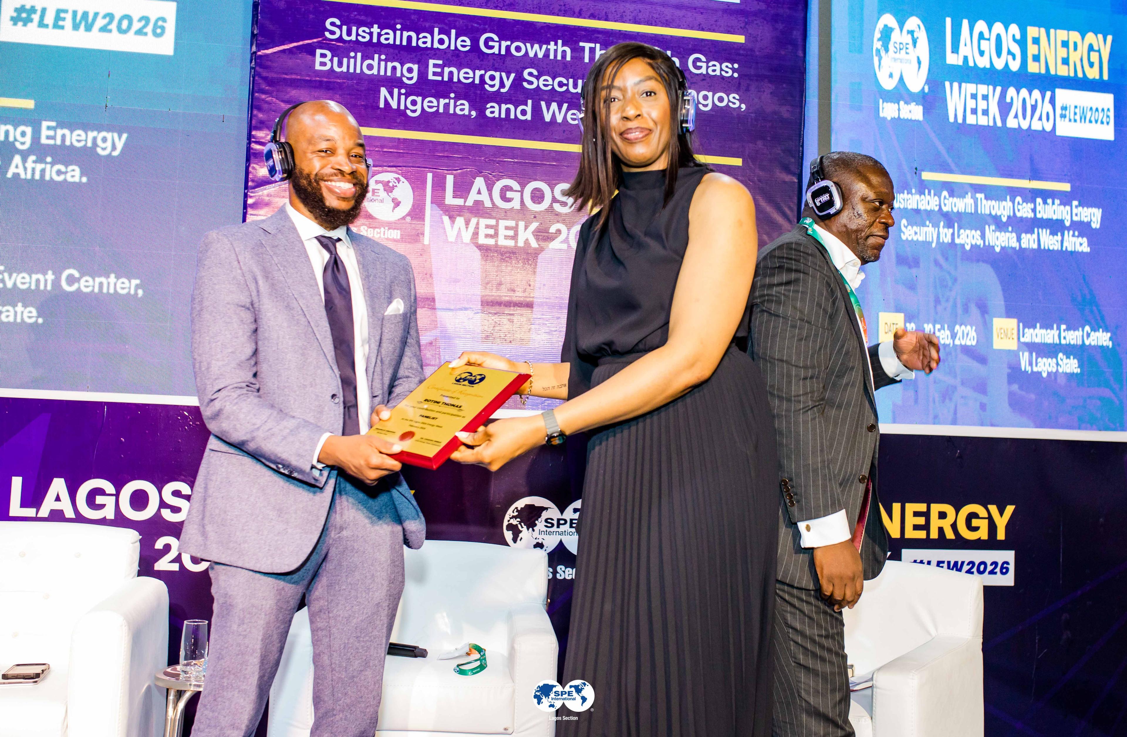 Speaker plaque presentation