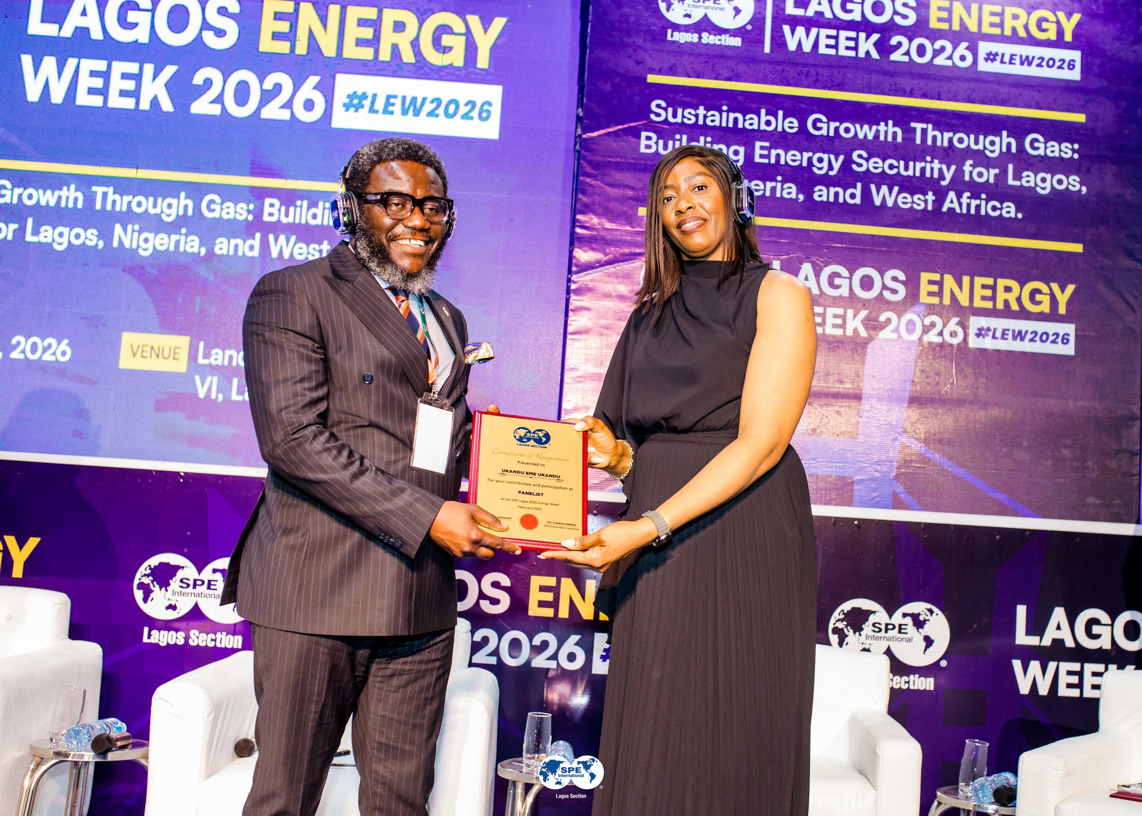 Speaker plaque presentation